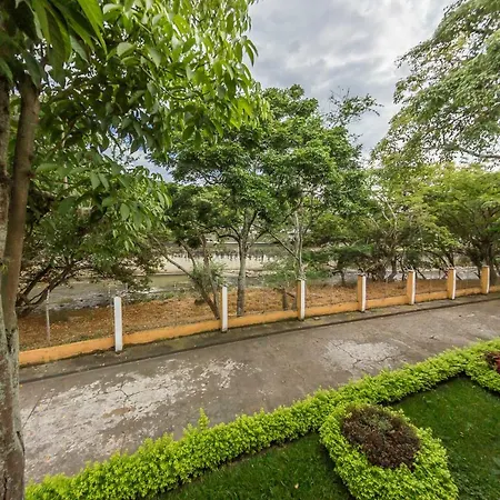 Hotel Guadalajara Buga Exterior photo